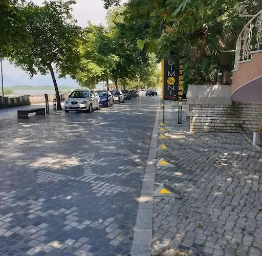 Center Lake House Holiday home Shkoder