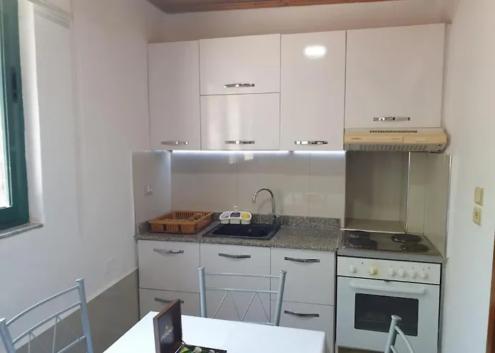 Center Lake House Holiday home *