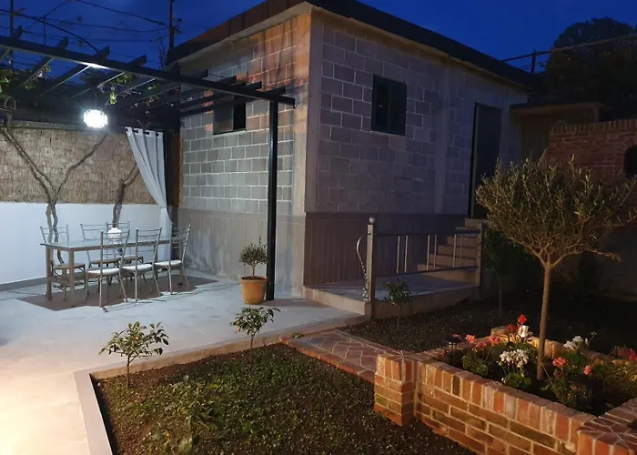 Center Lake House * Shkoder