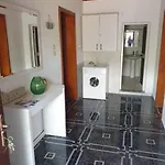 Tatil Evi Center Lake House Shkodër