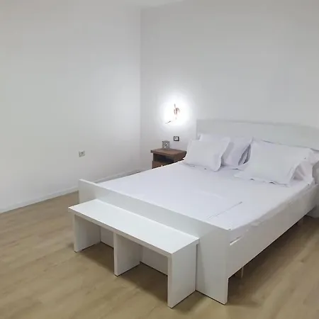 Center Lake House Holiday home Shkoder