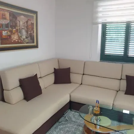 Center Lake House * Shkoder