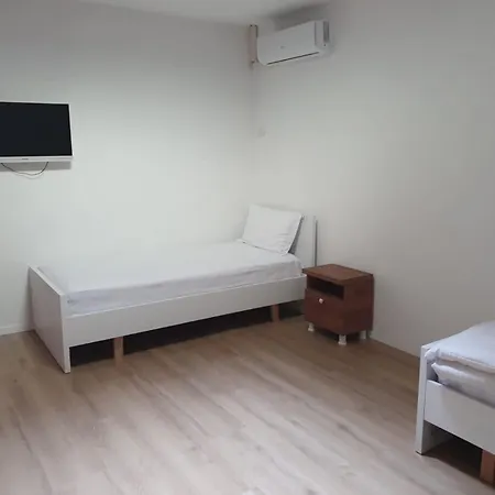 בית נופש Center Lake House